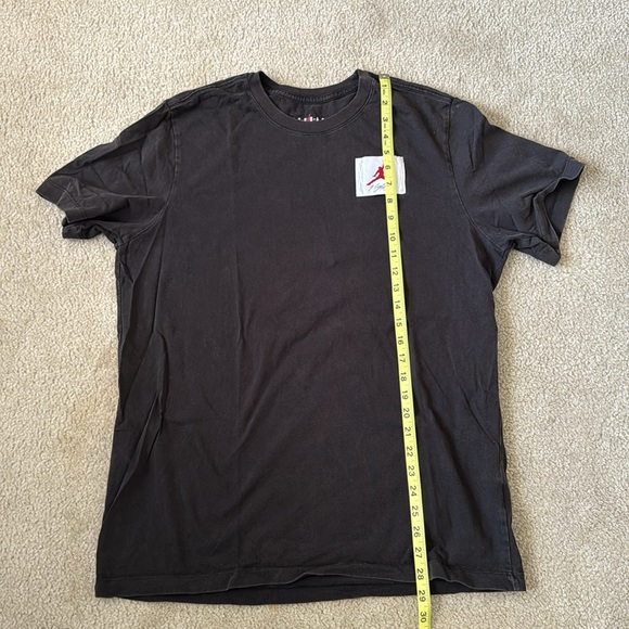 Black Jordan Tee - Picture 3 of 6